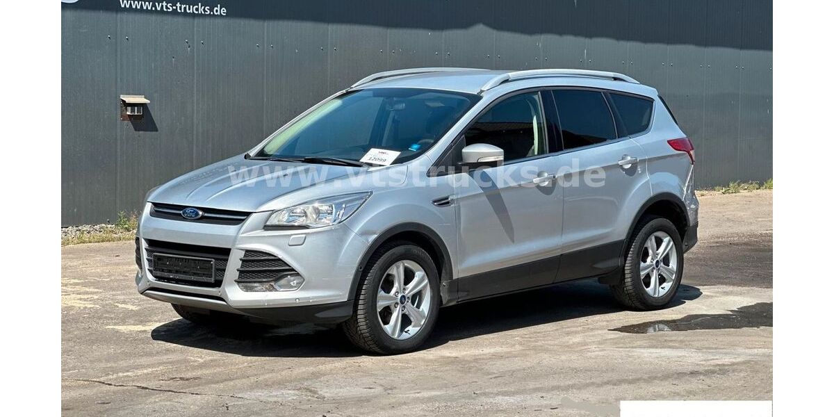 Ford Kuga 223.585 km 3.500 &euro; Legden 48739