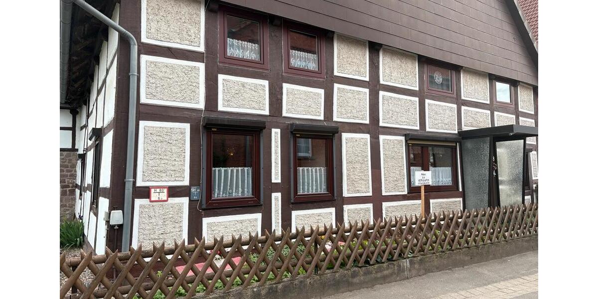 Einfamilienhaus Aerzen - 7 Zimmer, 146 m&sup2;, 149.000&euro; | Angebot:26990771