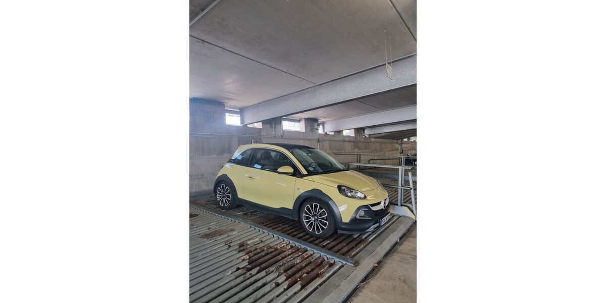 Opel Adam 124.955 km 7.300 &euro; Bad Soden 65812