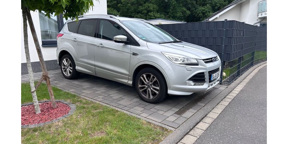 Ford Kuga 152.000 km 9.750 &euro; Alfter 53347
