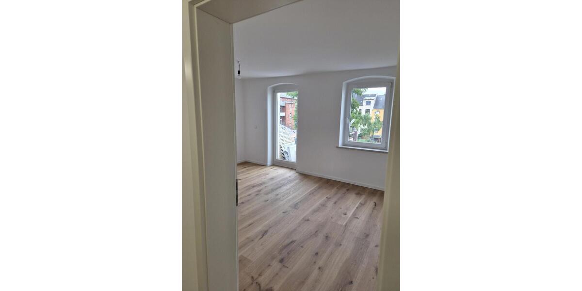 Ab 01.07. großzügig Wohnen in FalkensteinVogtl. - Erstbezug nach hochwertiger Sanierung! - Dachgeschoßwohnung Falkenstein | Angebot:26769017