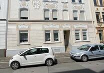 Helle 2-Zimmer-Wohnung mit Balkon, Is-Zentrum, ruhige Lage