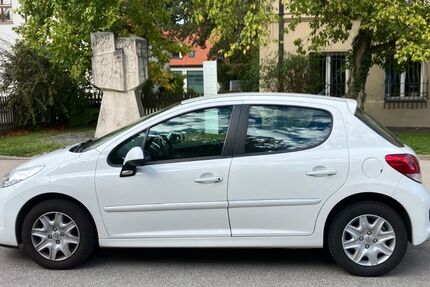 Peugeot 207 160.000 km 3.500 € Augsburg 86179