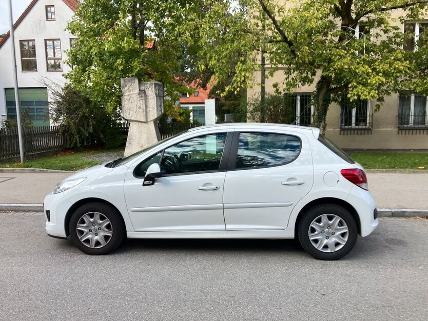 Peugeot 207 160.000 km 3.500 € Augsburg 86179