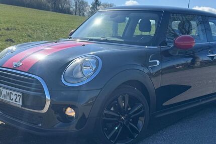 Mini Cooper D 81.588 km 9.800 &euro; Brilon 59929