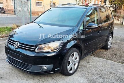 VW Touran 186.354 km 9.600 &euro; Rüsselsheim am Main 65428