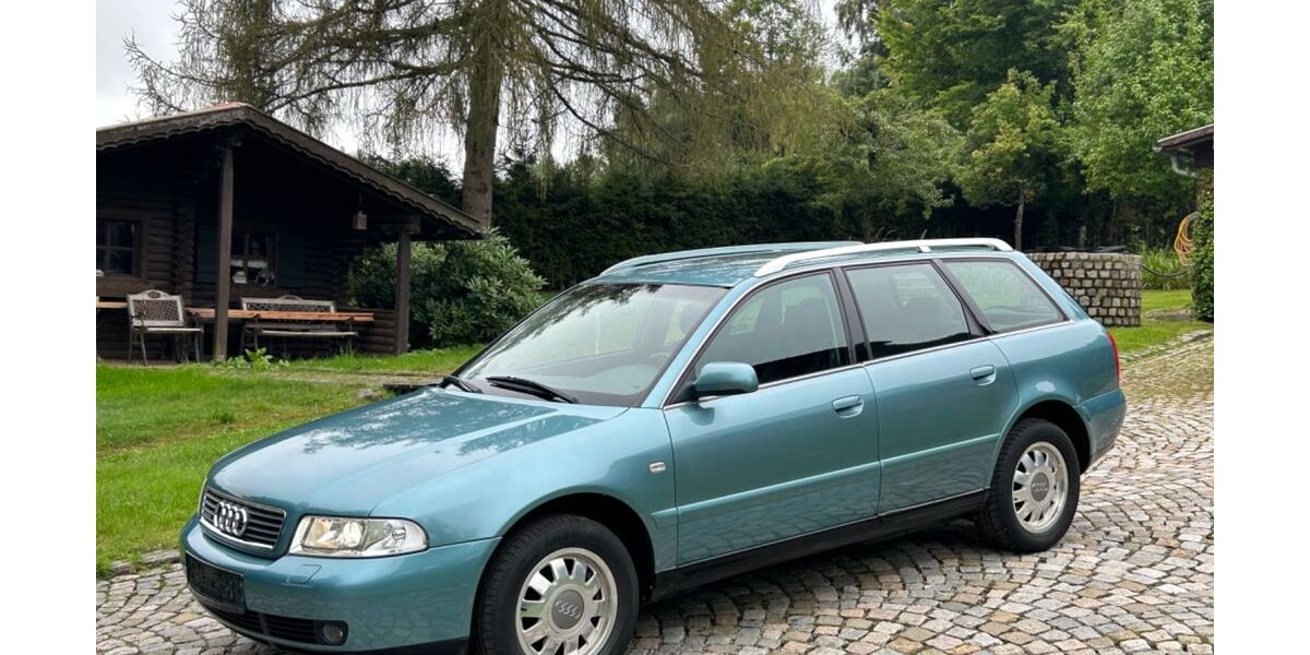 Audi A4 180.000 km 5.800 &euro; Neureichenau 94089