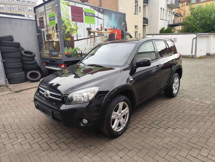 RAV 4