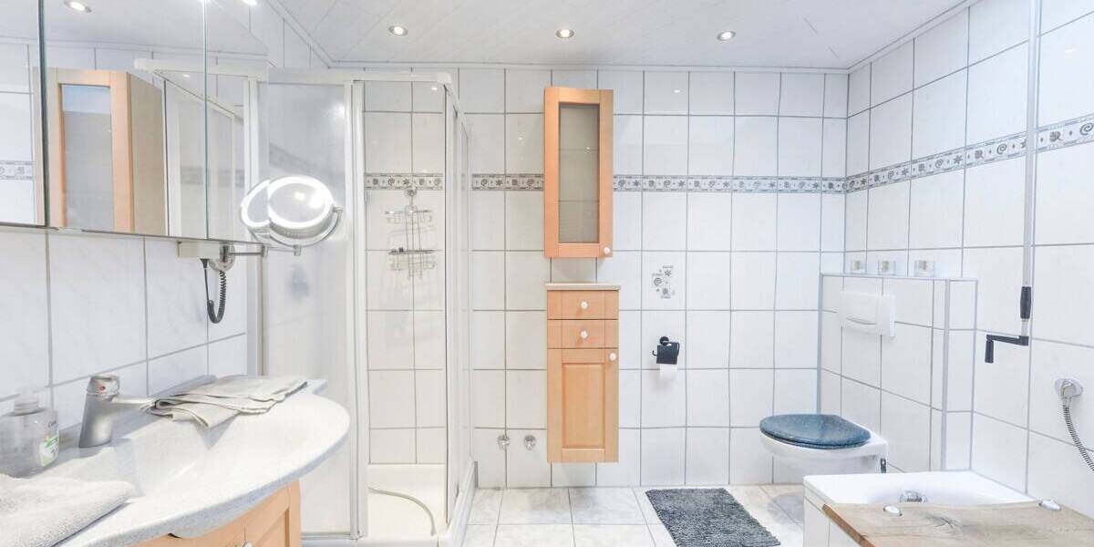 Mehrfamilienhaus, Wohnhaus Rothenburg - 7 Zimmer, 195 m&sup2;, 459.000&euro; | Angebot:25732869