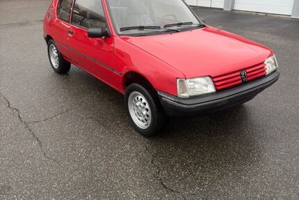 Peugeot 205 201.000 km 1.199 &euro; Freiburg 79111