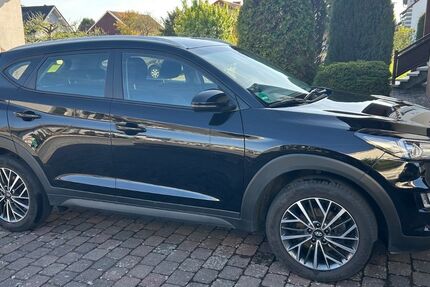 Hyundai TUCSON 77.050 km 15.800 &euro; Burghaun 36151