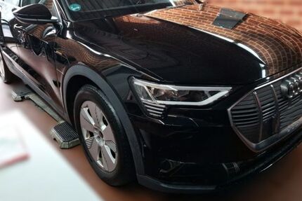 Audi e-tron 39.500 km 25.969 &euro; Helmstedt 38350