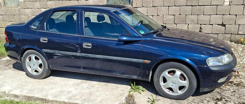 Opel Vectra 166.640 km 750 &euro; Seefeld 16356