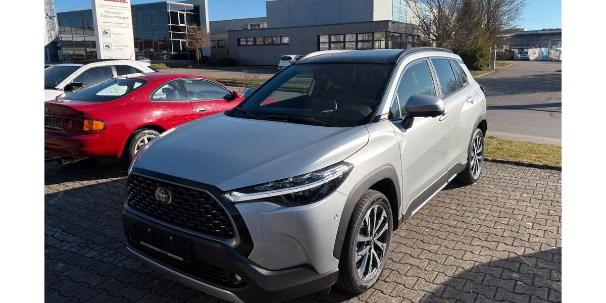 Toyota Corolla 7.402 km 37.990 &euro; Ehingen 89584