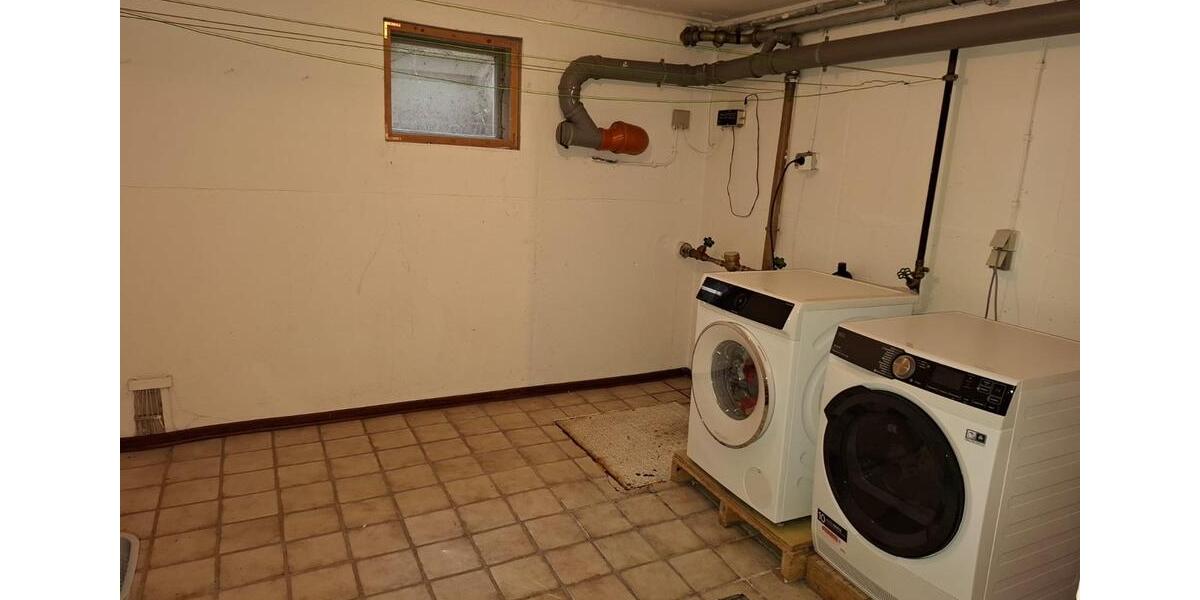 Doppelhaushälfte Duisburg Huckingen - 6 Zimmer, 170 m&sup2;, 2.400&euro; | Angebot:24851134