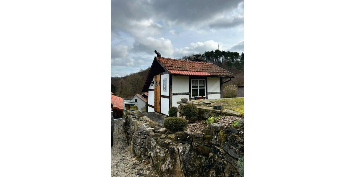 Einfamilienhaus Rosdorf - 5 Zimmer, 130 m&sup2;, 300.000&euro; | Angebot:26785605