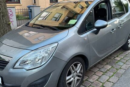 Opel Meriva 204.000 km 4.200 &euro; Neumünster 24534