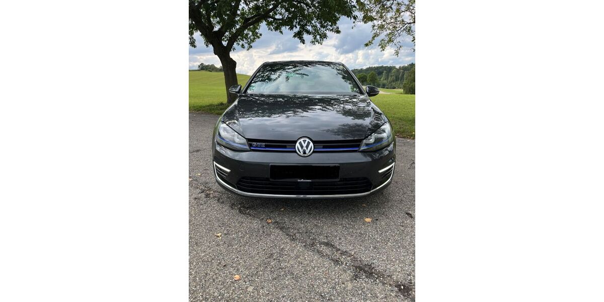 VW Golf 140.000 km 16.500 &euro; Geisingen 78187