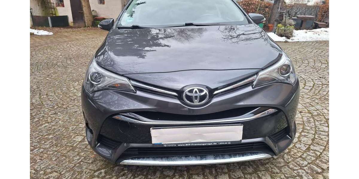 Toyota Avensis 131.000 km 12.500 &euro; Langenzenn - Klaushof 6 90579