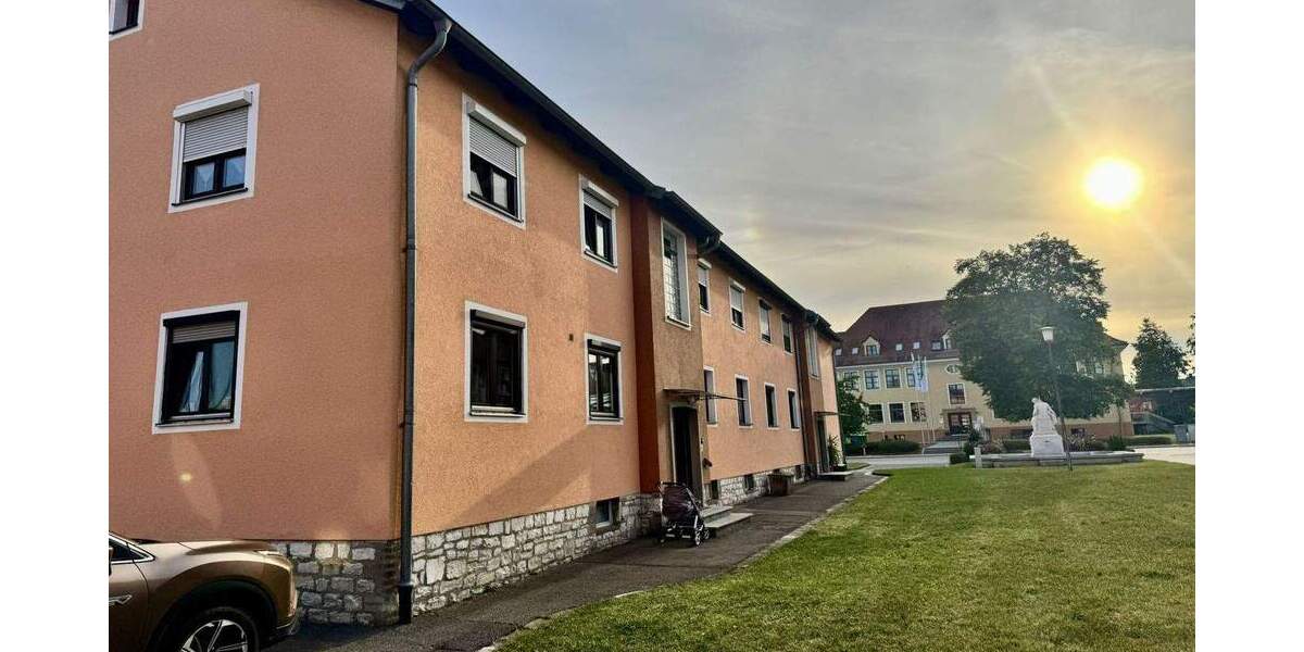 Etagenwohnung Maxhütte-Haidhof Maxhütte - 2 Zimmer, 54 m&sup2;, 125.000&euro; | Angebot:24657447