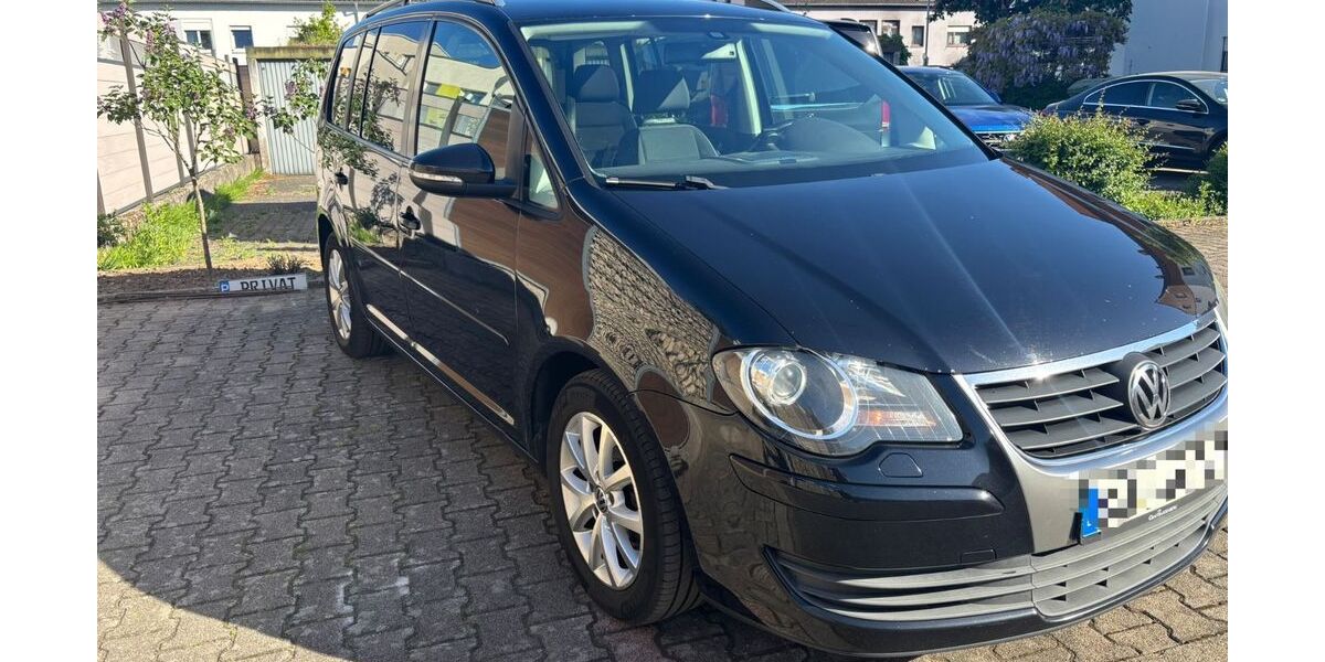 VW Touran 325.200 km 3.100 &euro; Rheinstetten 76287