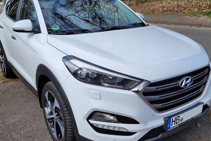 Hyundai TUCSON 206.000 km 10.990 &euro; Bremen 28757