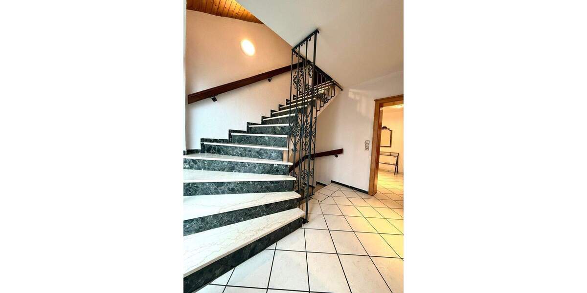 Einfamilienhaus Teublitz - 7 Zimmer, 163 m&sup2;, 1.250&euro; | Angebot:25051698