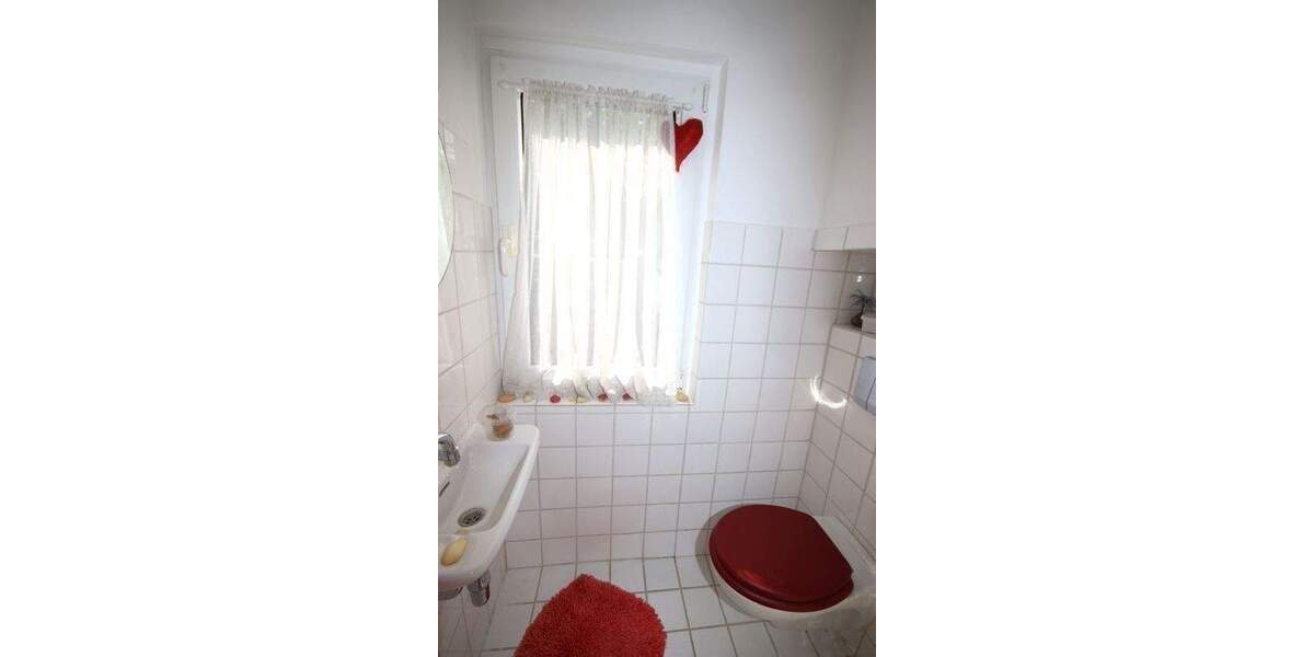 Einfamilienhaus Eschwege - 3 Zimmer, 80 m&sup2;, 668&euro; | Angebot:24836958