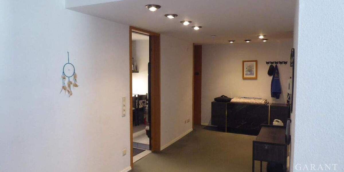 Wunderschön und einmalig: Historisches Wohn- und Geschäftshaus in der Öhringer Innenstadt 1 zimmer