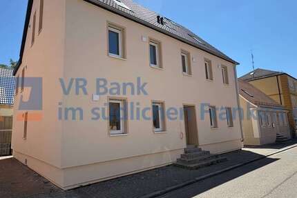 Wohnung Gunzenhausen - 3 Zimmer, 103 m&sup2;, 1.290&euro; | Angebot:27055383