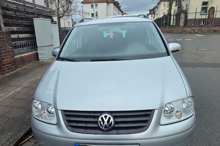 VW Touran 255.961 km 800 &euro; Holzminden 37603