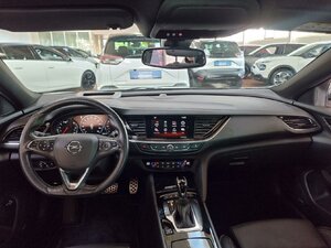 Opel Insignia Innovation 4x4 Bose Park&Go Keyless Nav S 106.219 km 19.880 &euro; HAAN 42781