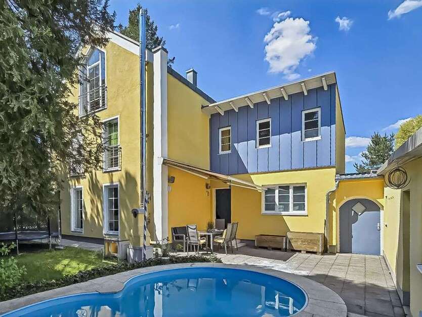 Haus zum Kaufen in Dorfen 1.290.000 € 200 m²