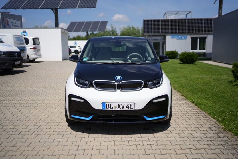 i3