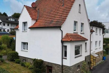 Haus Wiehl - 4 Zimmer, 155 m&sup2;, 1.200&euro; | Angebot:26617956