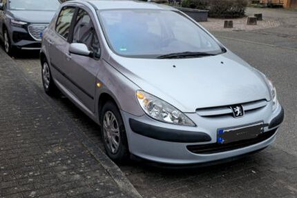 Peugeot 307 86.000 km 2.900 &euro; Maulbronn 75433