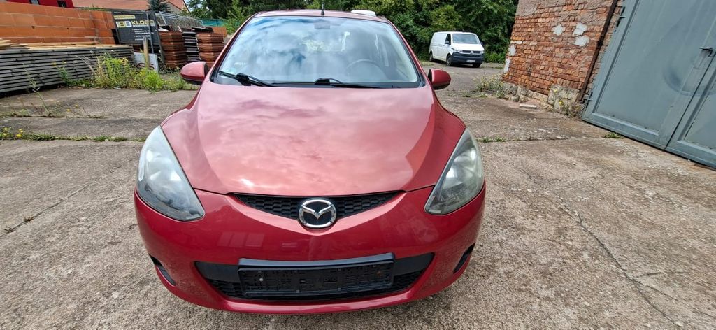 Mazda 2 98.500 km 999 &euro; Leinefelde 37327