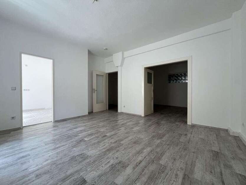 Wohnung zum Mieten in Naumburg 300 € 45 m²