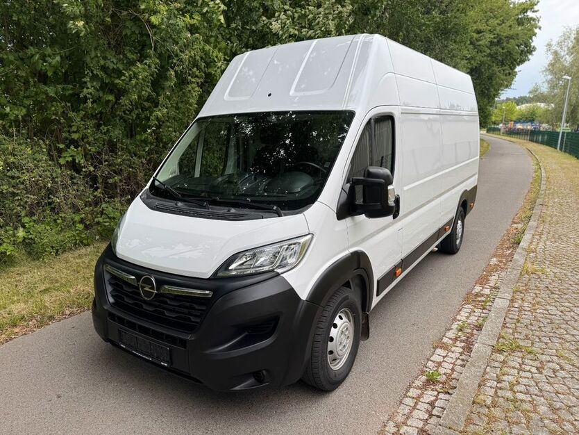 Opel Movano 22.500 km 24.999 € Elstra 01920