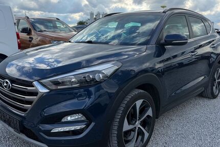 Hyundai TUCSON 229.000 km 11.880 &euro; München 81829