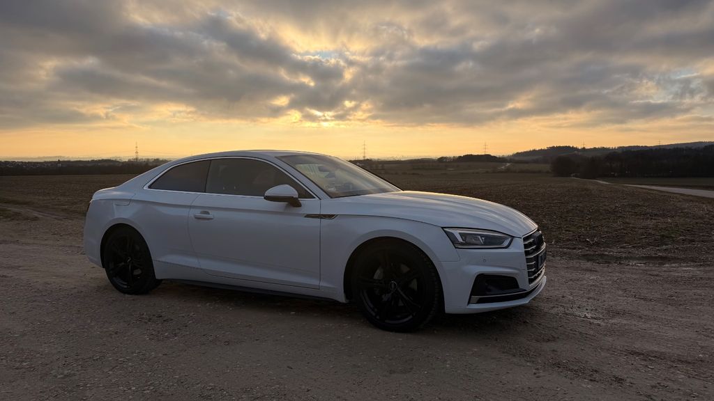 Audi A5 89.500 km 27.490 &euro; Wettstetten 85139