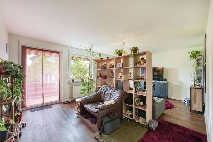 +++ bequem, ruhig & zentrumsnah - hochwertig modernisiert - West-Balkon - inklusive Einbauküche & Garage +++