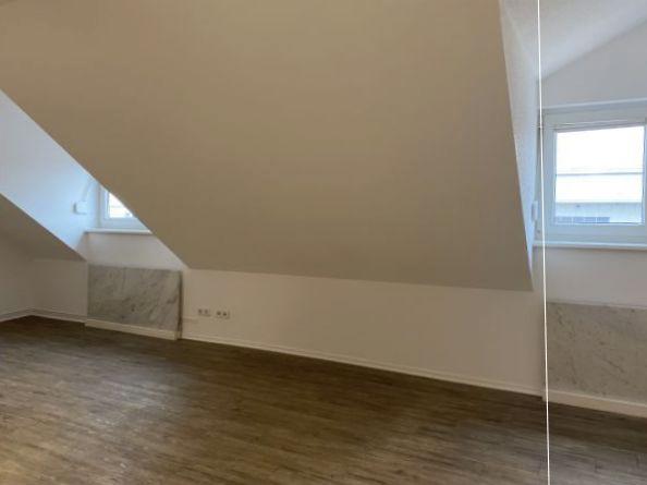 Gewerbeobjekt Neutraubling - 2.880&euro; | Angebot:25876636