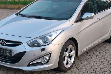 Hyundai i40 144.500 km 5.990 &euro; Neukirchen-Vluyn 47506