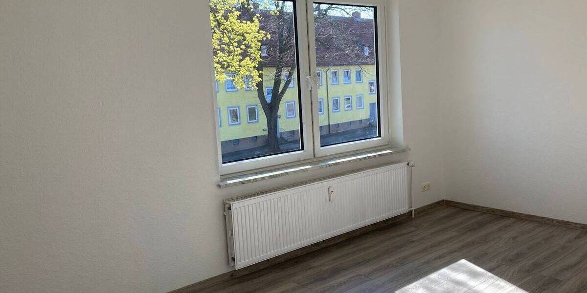 Etagenwohnung Salzgitter Lebenstedt - 3 Zimmer, 48 m&sup2;, 287&euro; | Angebot:26908413