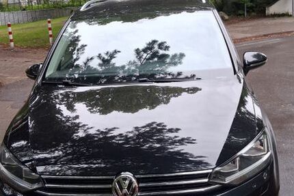 VW Touran 163.497 km 14.700 € Hamburg 22547