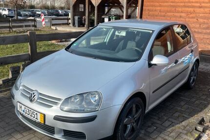 VW Golf 106.000 km 3.750 &euro; Höhenkirchen-Siegertsbrunn 85635