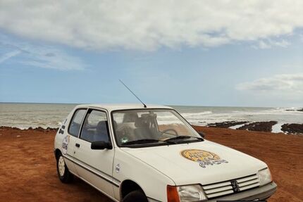 Peugeot 205