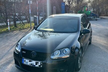 VW Golf 256.000 km 5.500 &euro; München 80797