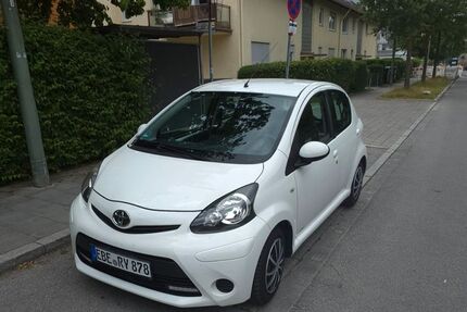 Toyota Aygo (X) 129.000 km 4.600 &euro; Anzing 85646